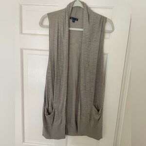 GAP Gray Knit Vest